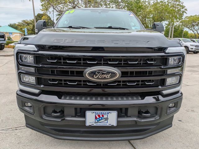 Certified 2024 Ford F250 Lariat w/ Black Appearance Package image 13