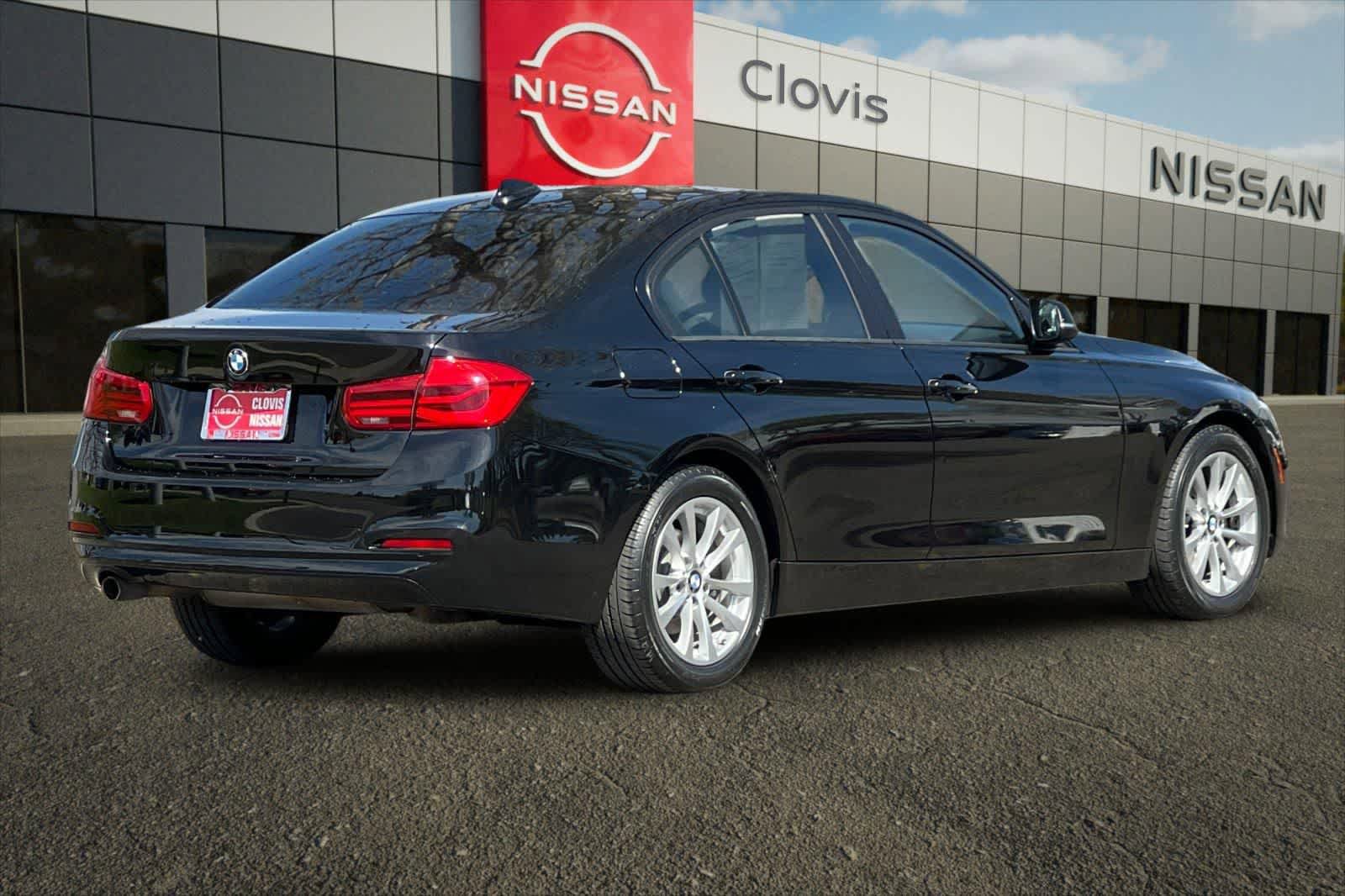 Used 2016 BMW 320i xDrive Sedan image 3