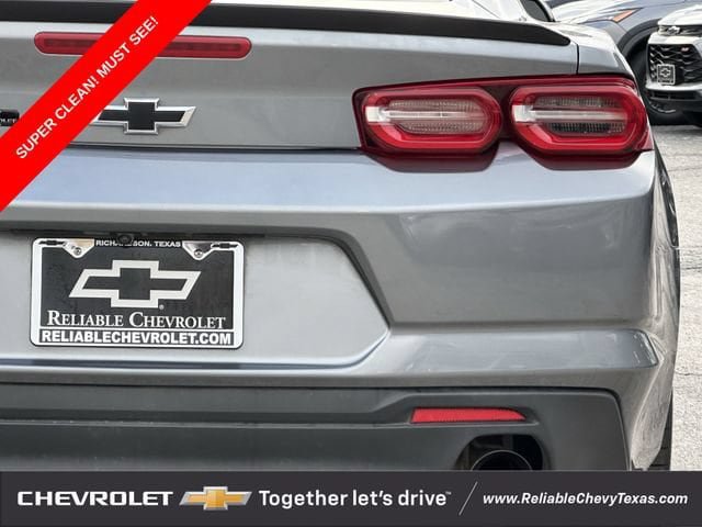 Used 2021 Chevrolet Camaro LT RWD image 6