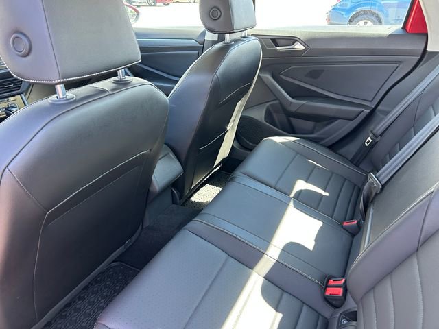 Used 2022 Volkswagen Jetta SE FWD image 33