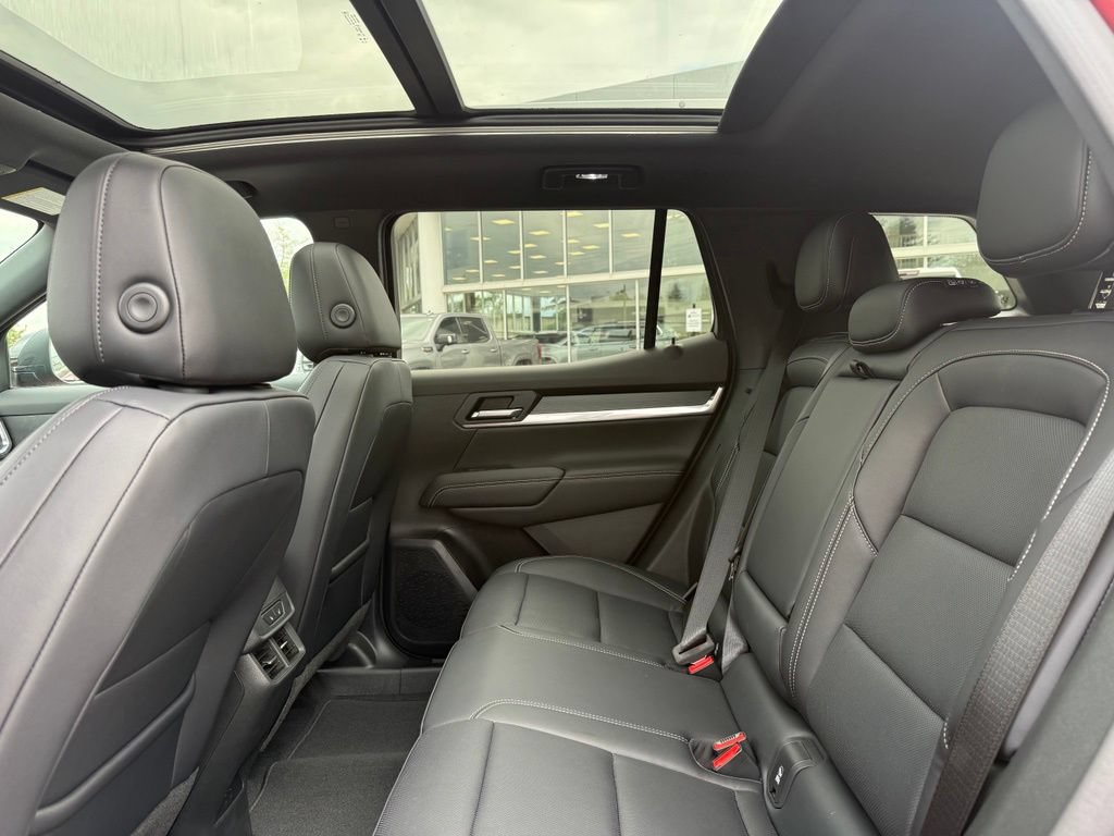 New 2027 GMC Terrain Elevation w/ Elevation Premium Package FWD image 18
