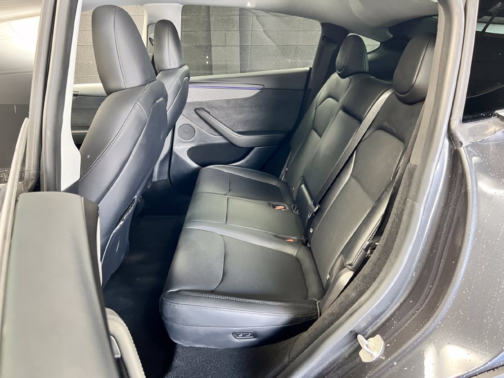 Used 2026 Tesla Model Y Long Range AWD/4WD image 17