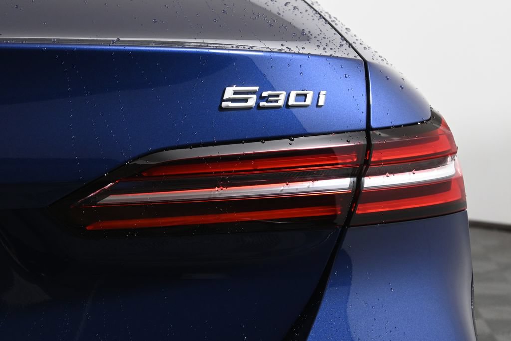 Used 2026 BMW 530i xDrive AWD/4WD image 13