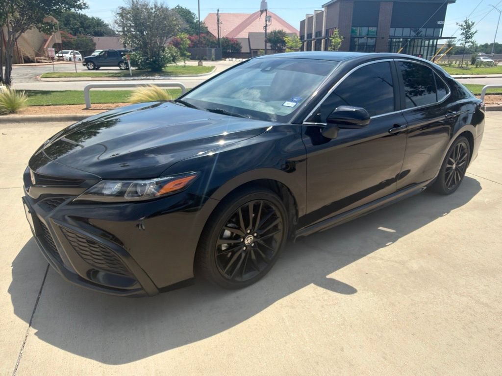 Used 2021 Toyota Camry SE