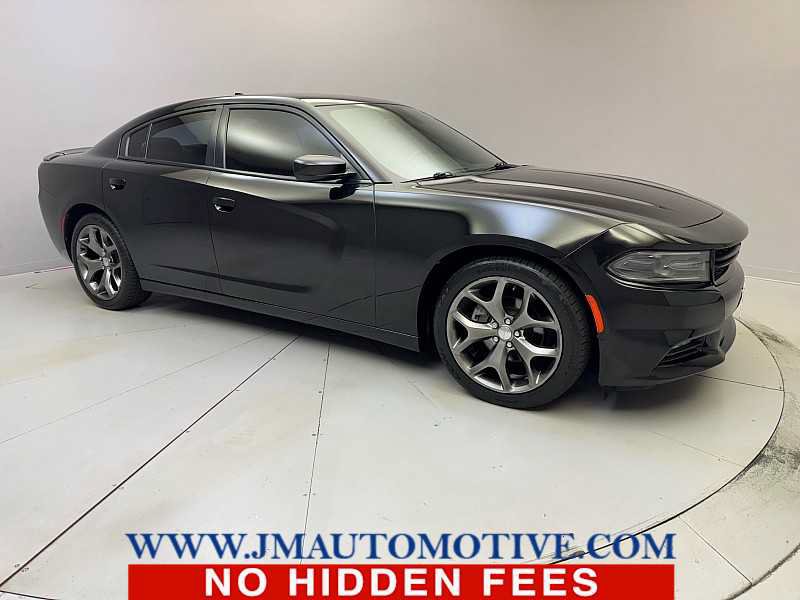 Used 2015 Dodge Charger SXT RWD image 7