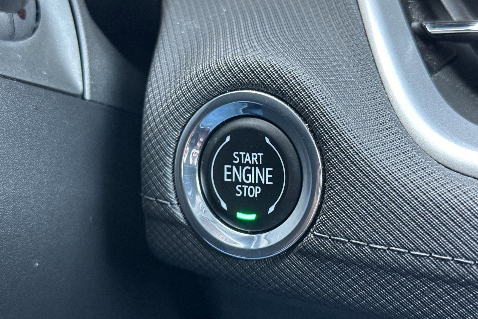 Certified 2024 Chevrolet TrailBlazer LT w/ Driver Confidence Package image 22