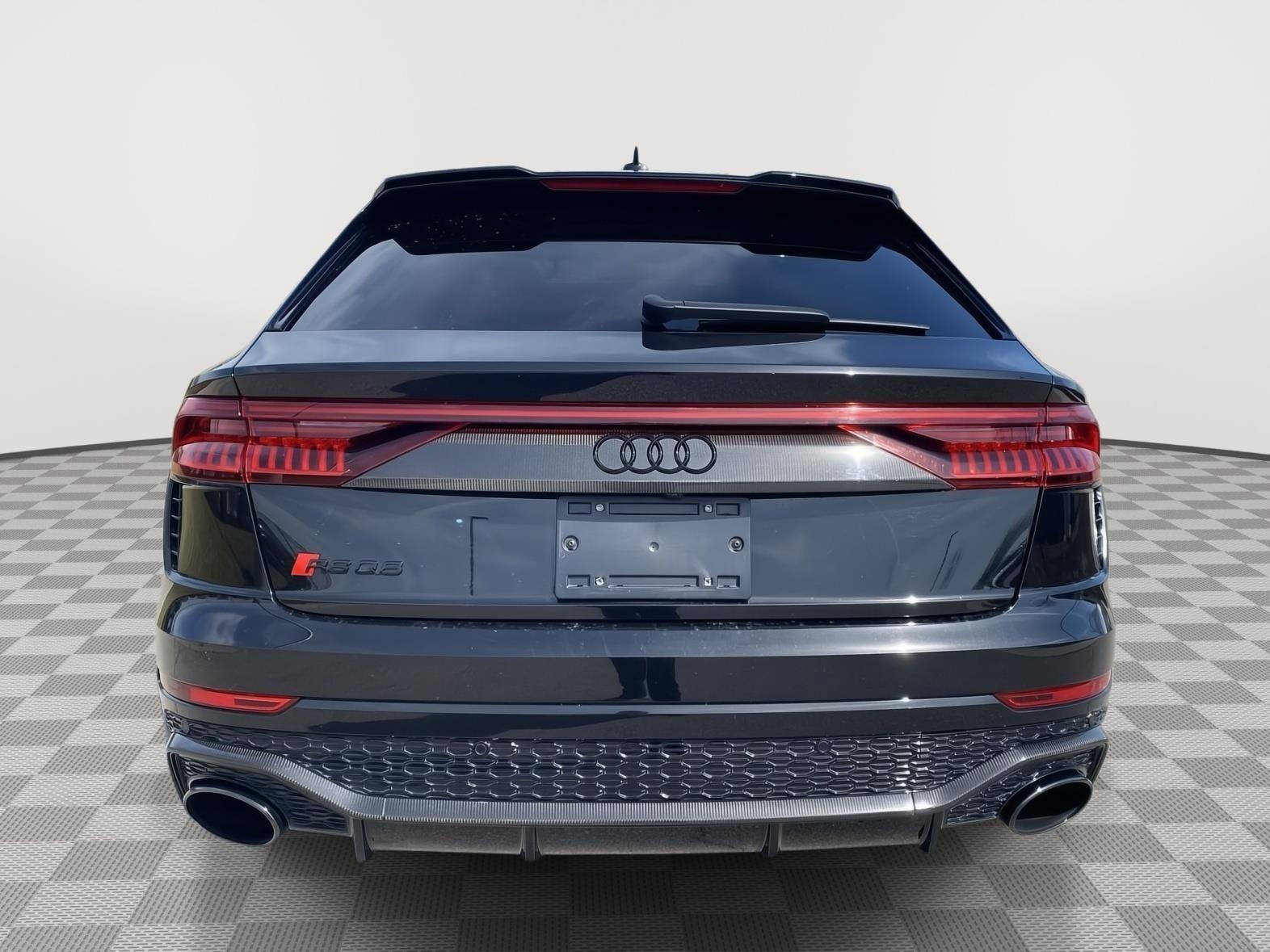 Used 2022 Audi RS Q8 w/ Carbon Optic Package image 4