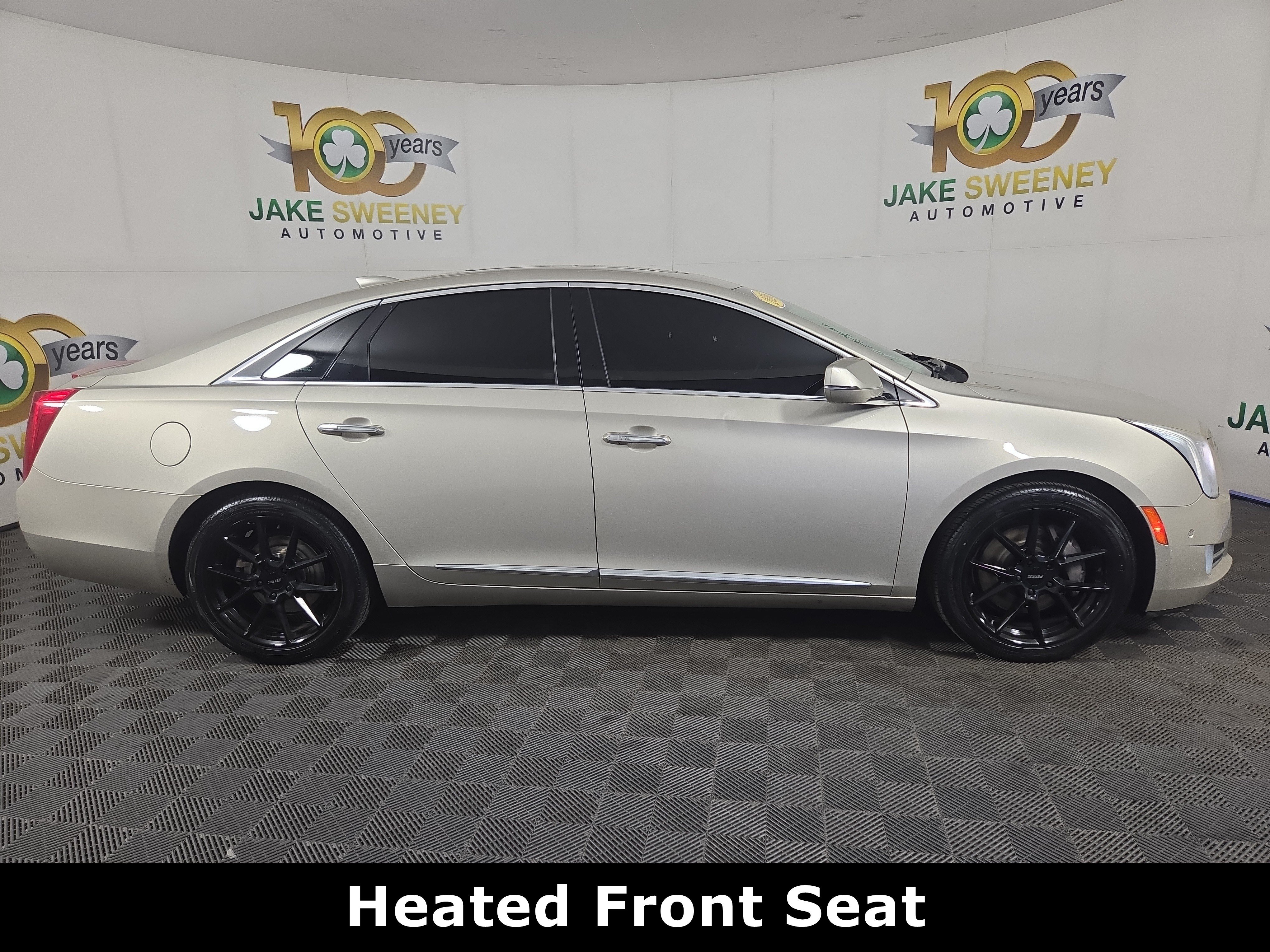 Used 2016 Cadillac XTS Luxury w/ Driver Awareness Package FWD image 10