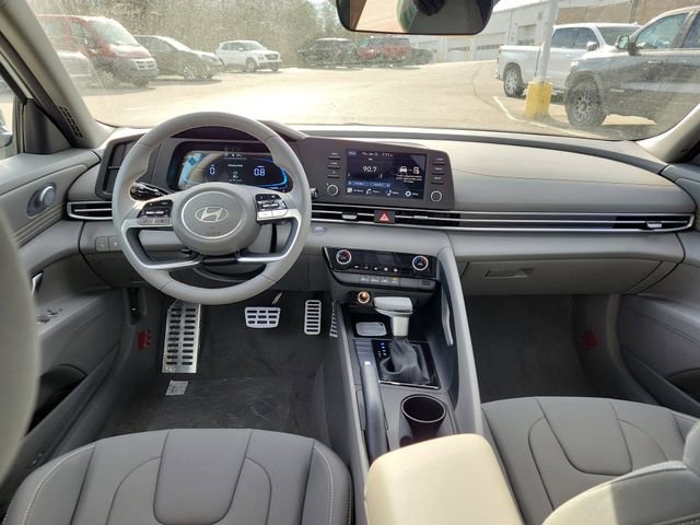 New 2026 Hyundai Elantra Sport FWD image 10