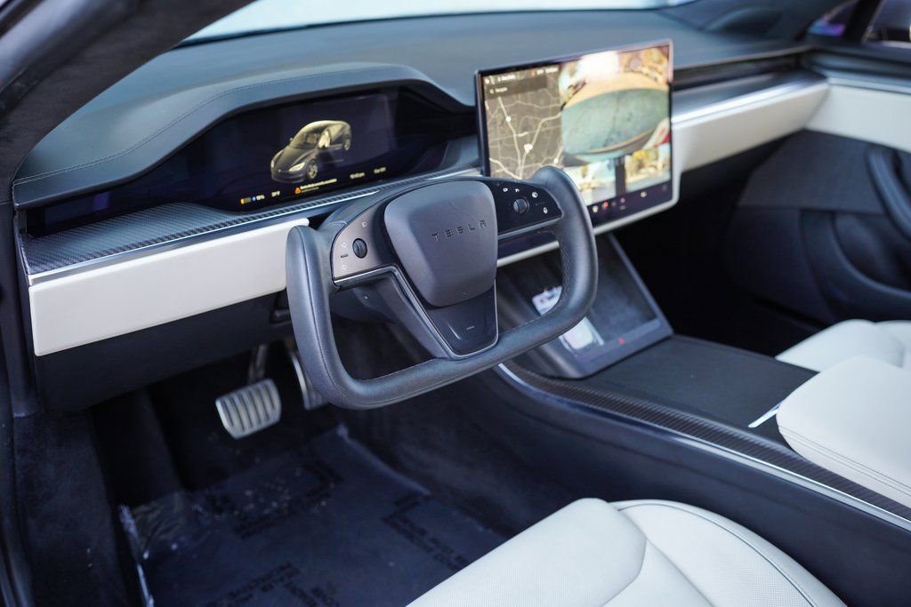 Used 2021 Tesla Model S Plaid image 19