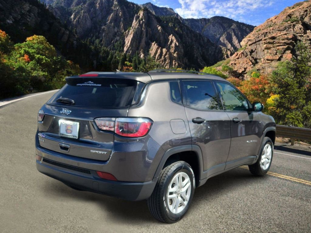 Used 2018 Jeep Compass Sport w/ Tech Group AWD/4WD image 3
