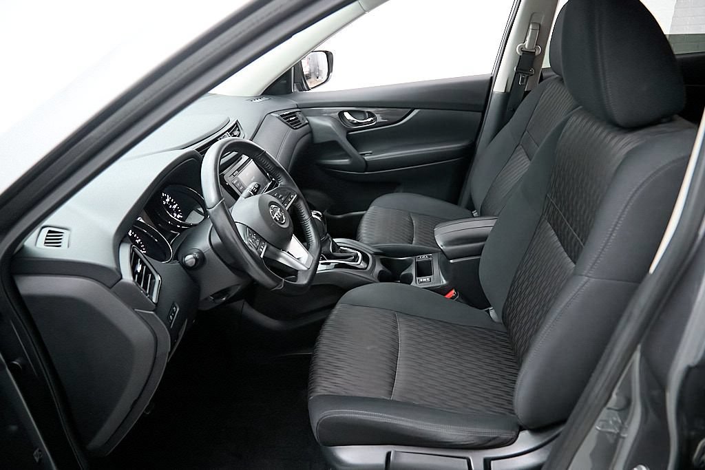 Used 2018 Nissan Rogue S w/ S Value Package AWD/4WD image 21