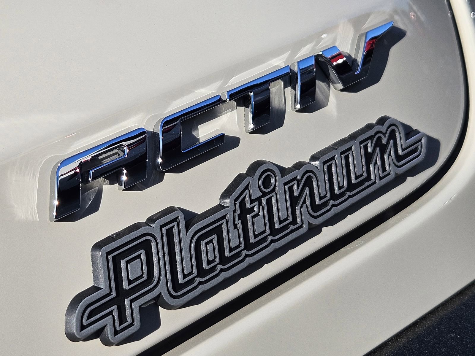 New 2026 Chevrolet Trax ACTIV w/ Sunroof Package image 15