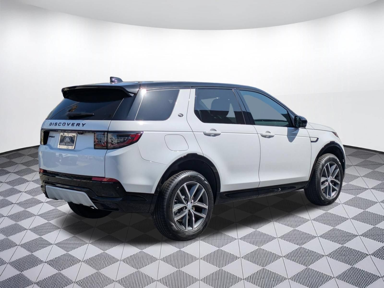 New 2026 Land Rover Discovery Sport Landmark AWD/4WD image 5