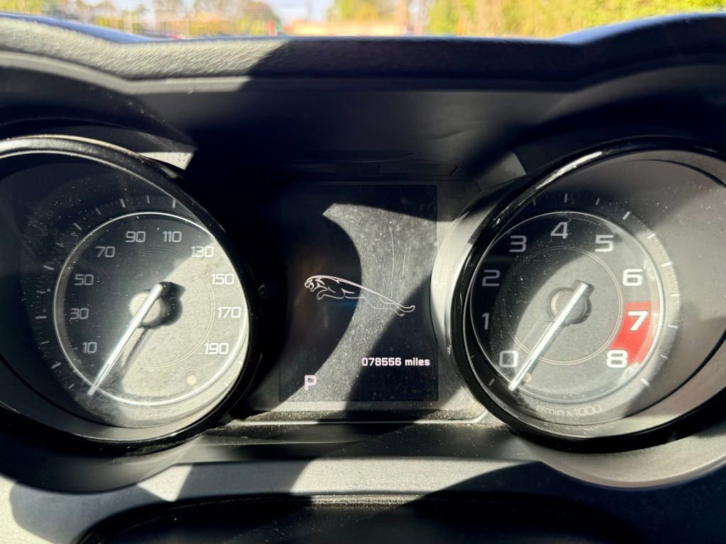 Used 2014 Jaguar F-TYPE S image 28