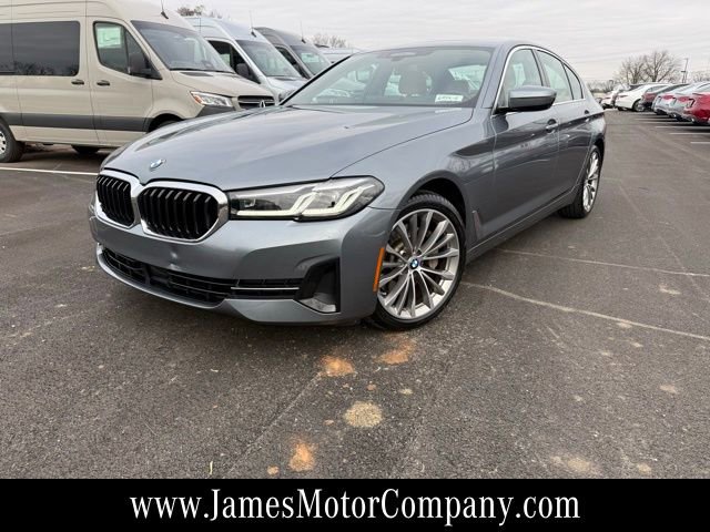 Used 2021 BMW 530i xDrive image 1