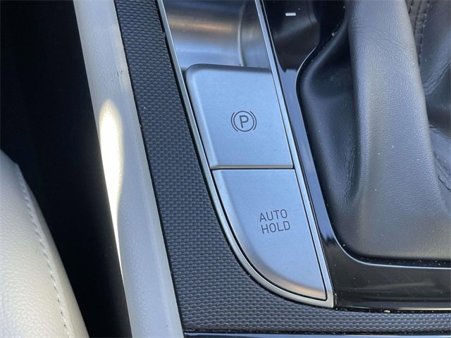 Used 2021 Hyundai Elantra Limited w/ Cargo Package image 24