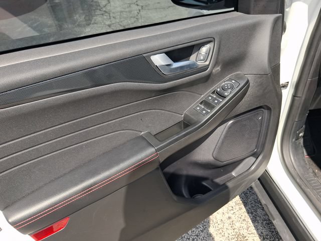 Used 2023 Ford Escape ST-Line w/ Tech Pack #1 FWD image 15
