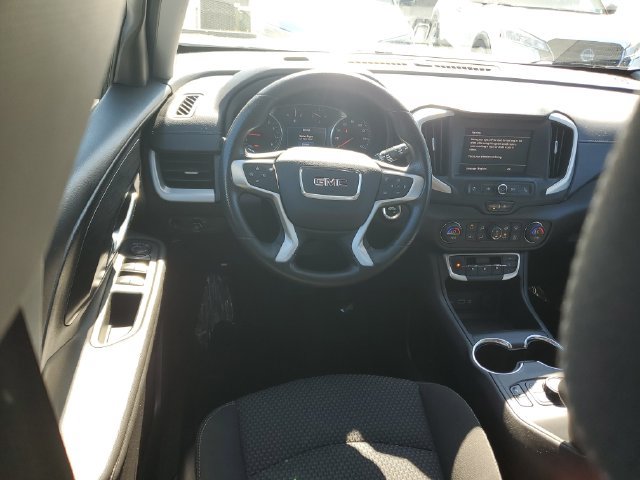 Used 2022 GMC Terrain SLE FWD image 10