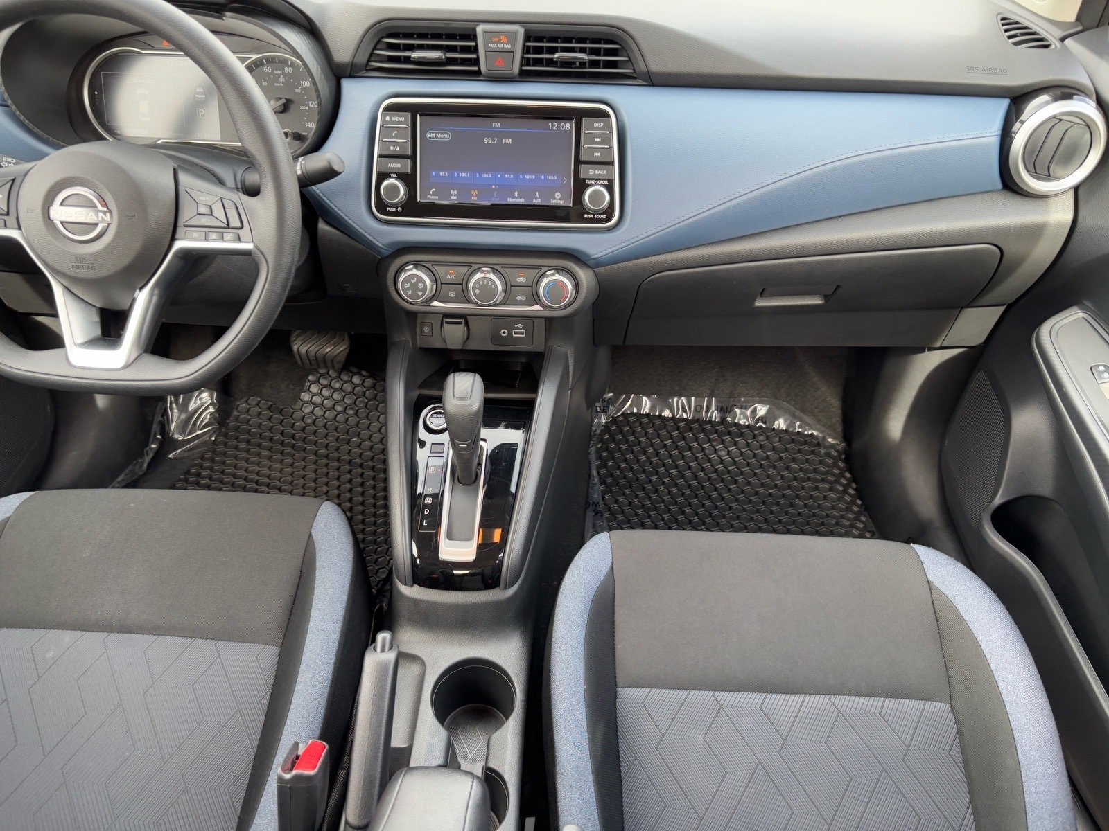 Certified 2025 Nissan Versa SV image 14