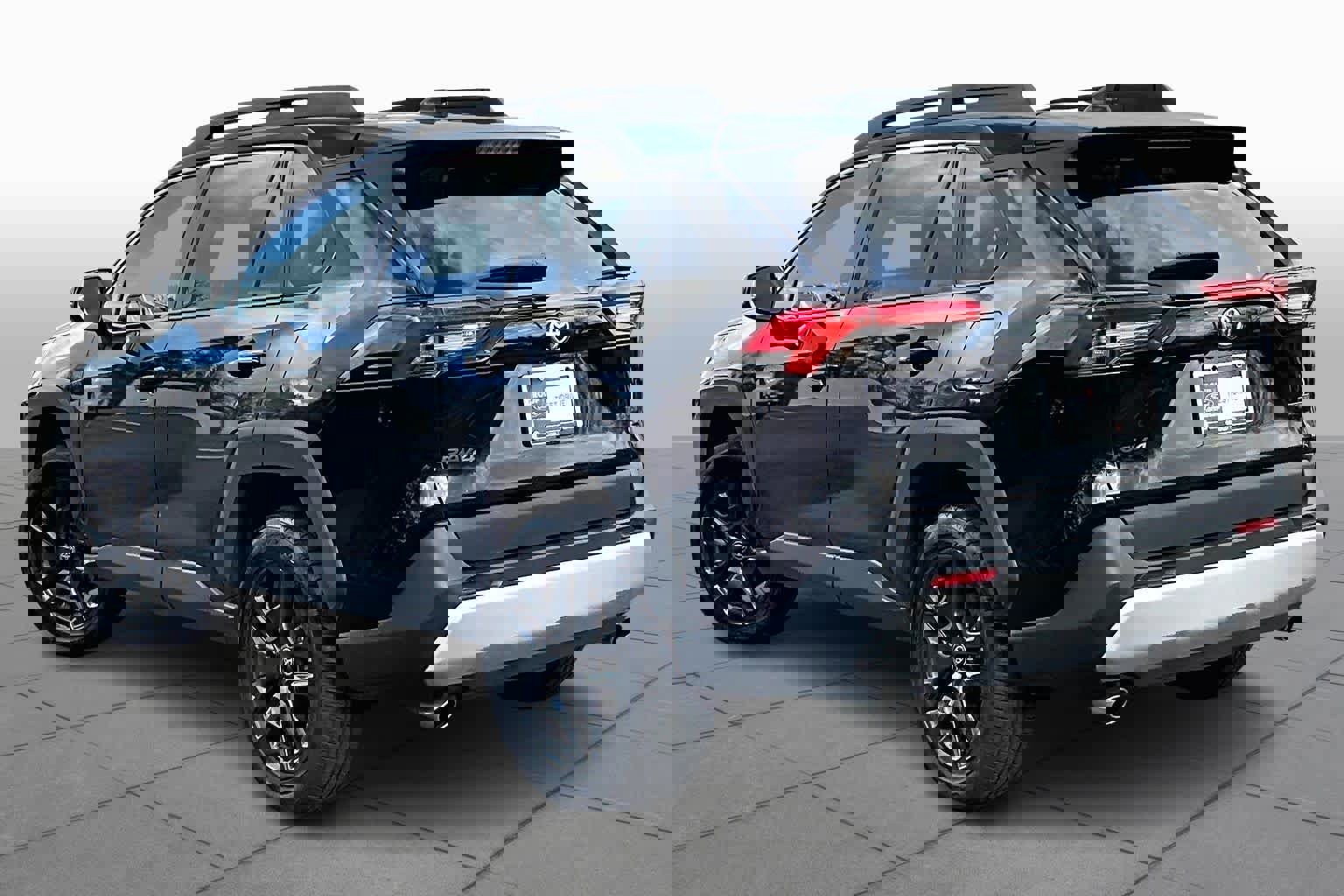 Used 2024 Toyota RAV4 Adventure image 12