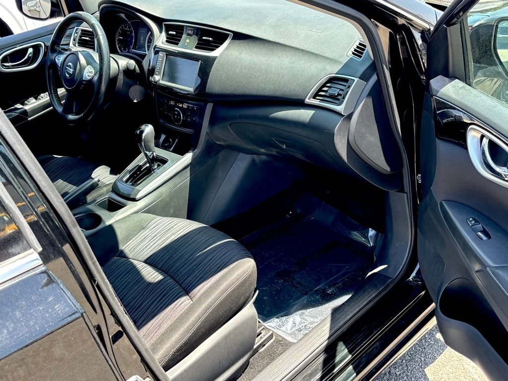 Used 2019 Nissan Sentra SV FWD image 27