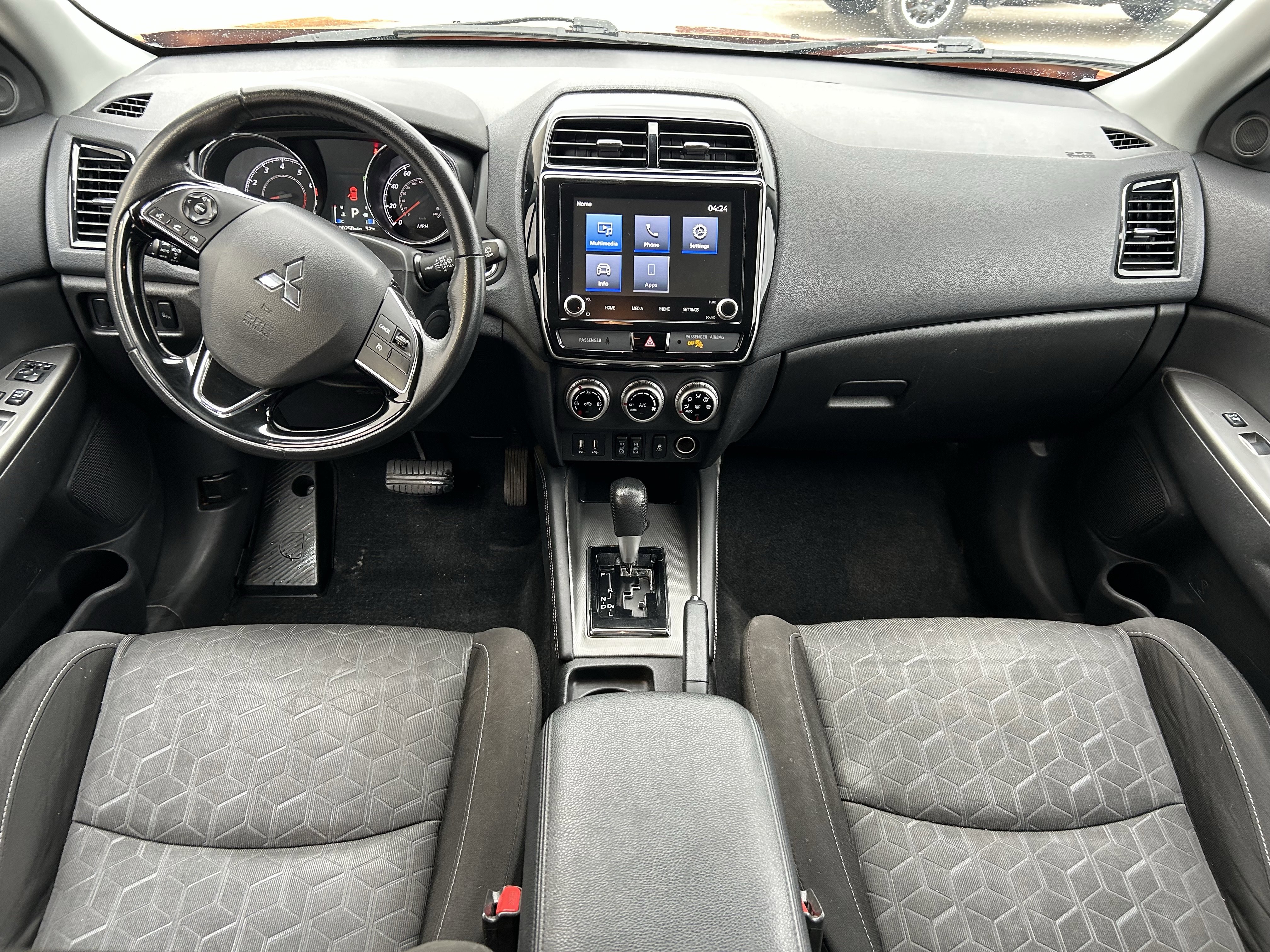 Used 2020 Mitsubishi Outlander Sport SE FWD image 18