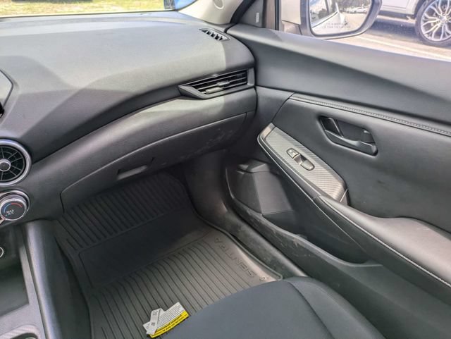 Used 2025 Nissan Sentra S FWD image 17
