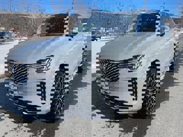 New 2026 Volvo XC90 B6 Plus w/ Protection Package image 1