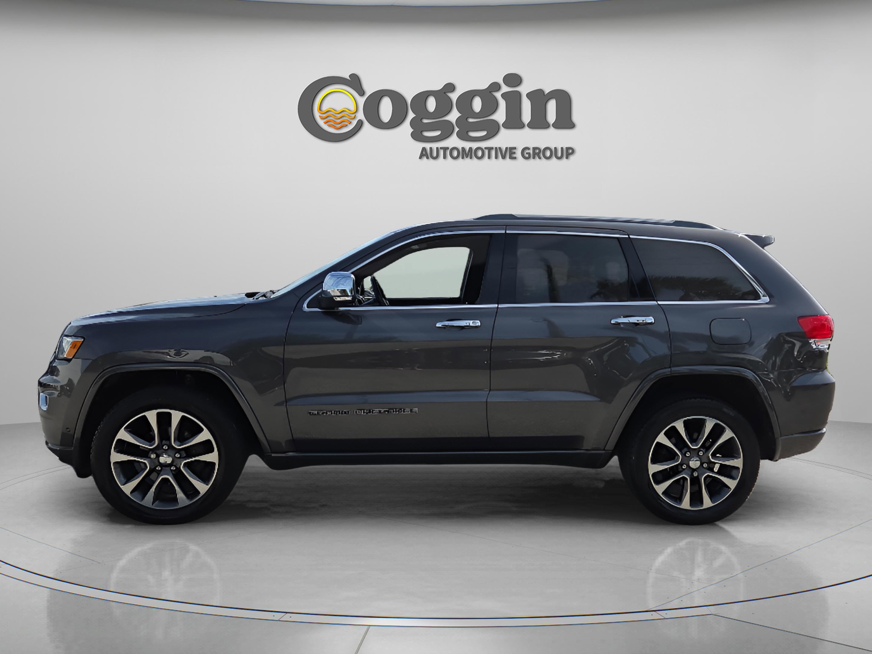Used 2018 Jeep Grand Cherokee Overland AWD/4WD image 2