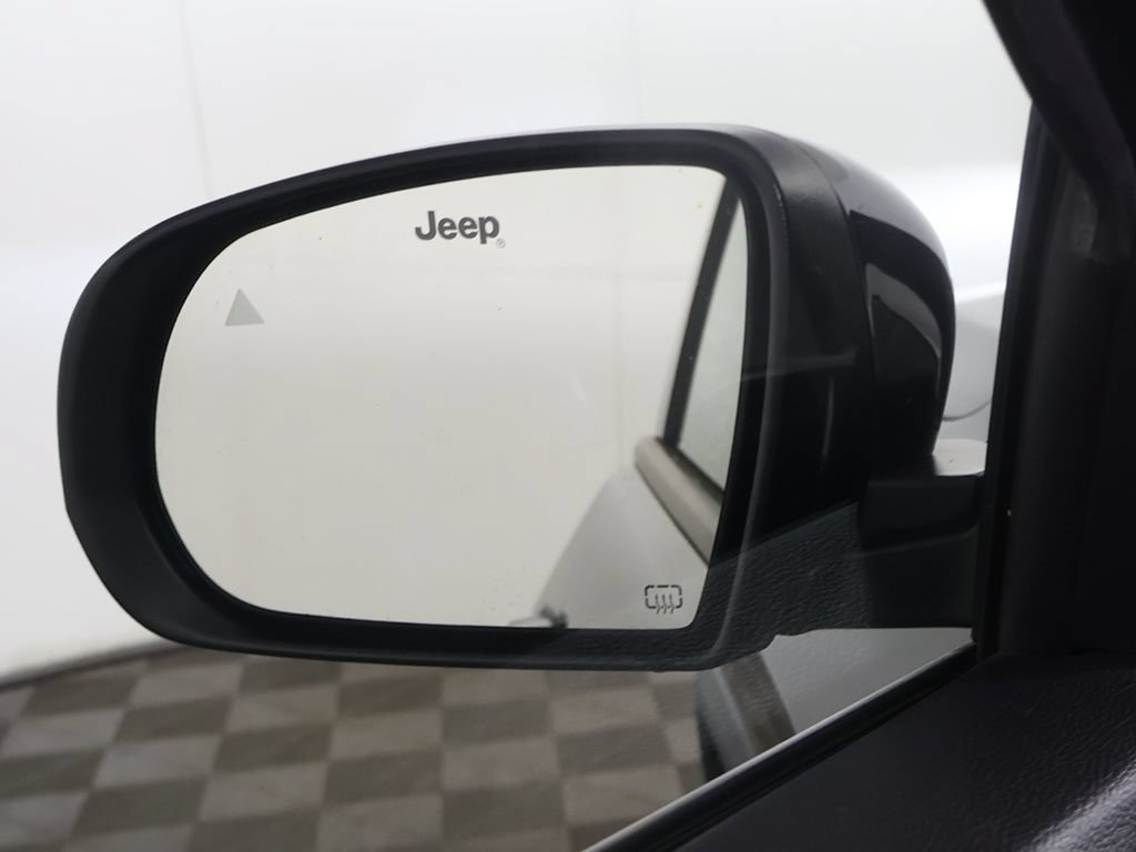 Used 2023 Jeep Compass Limited AWD/4WD image 34
