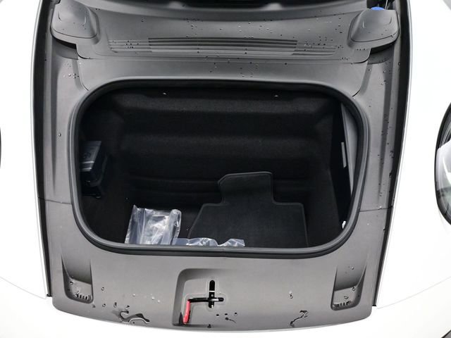 Certified 2025 Porsche 911 Carrera GTS image 19