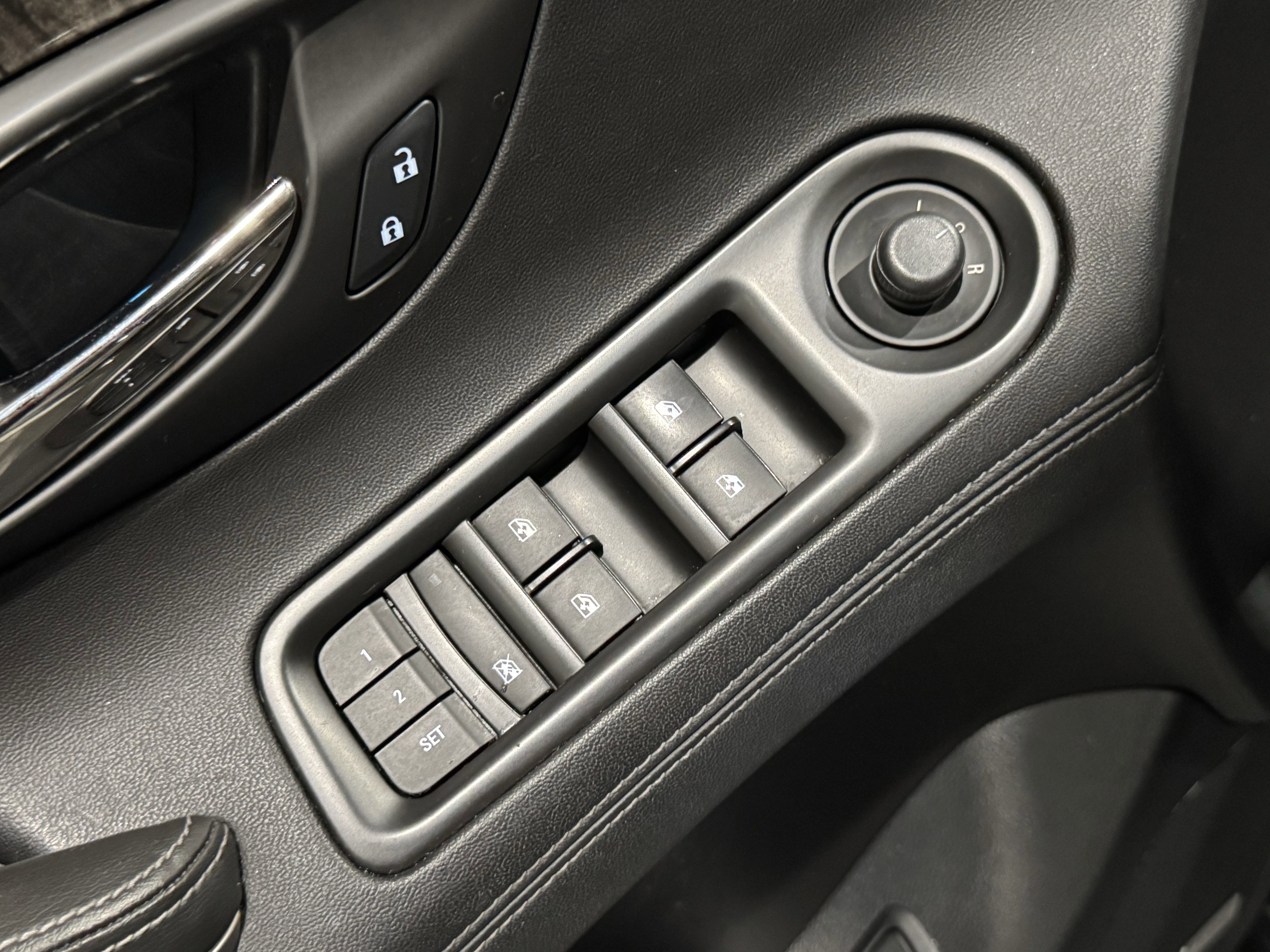 Used 2016 Buick LaCrosse Leather image 24