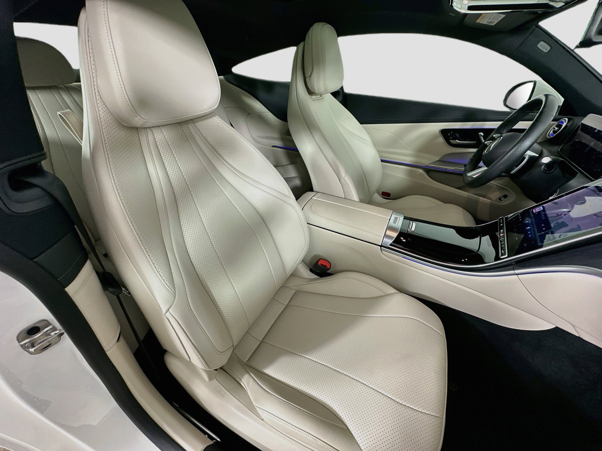 Certified 2024 Mercedes-Benz CLE 300 4MATIC Coupe image 36