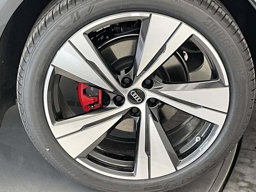New 2026 Audi SQ5 Premium Plus AWD/4WD image 12