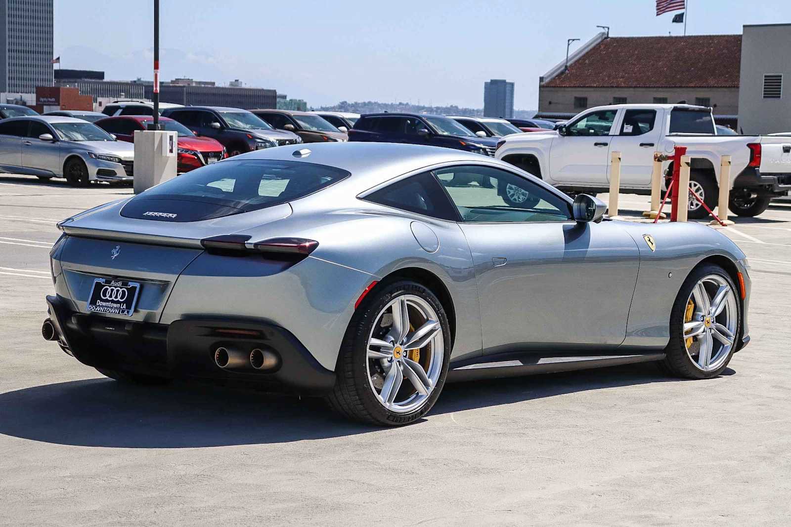Used 2021 Ferrari Roma RWD image 4