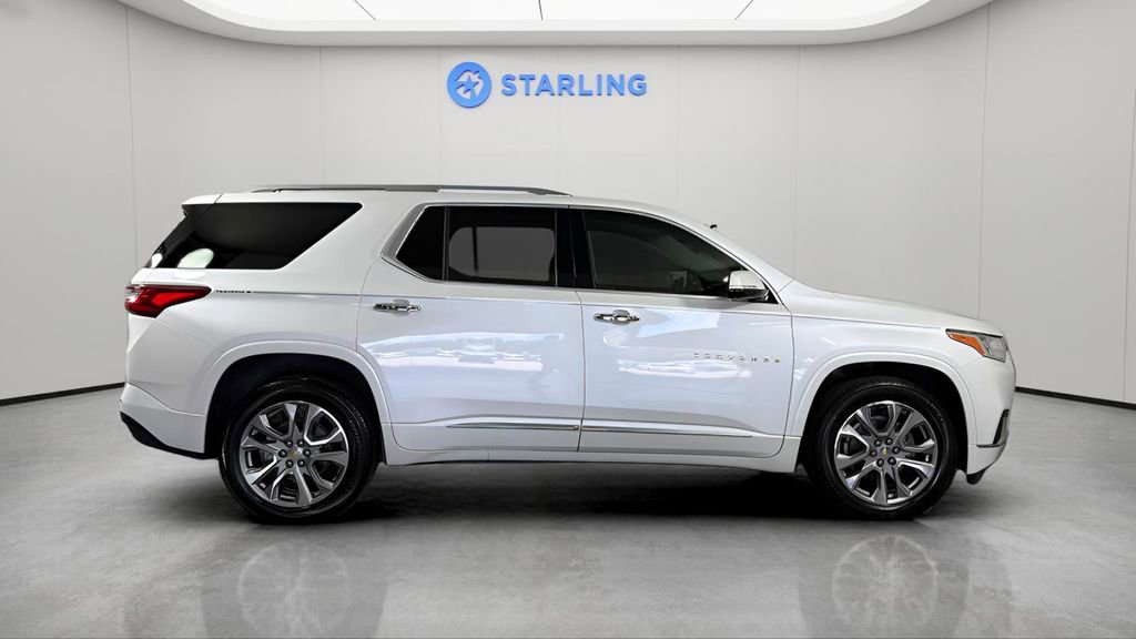 Used 2020 Chevrolet Traverse Premier FWD image 11