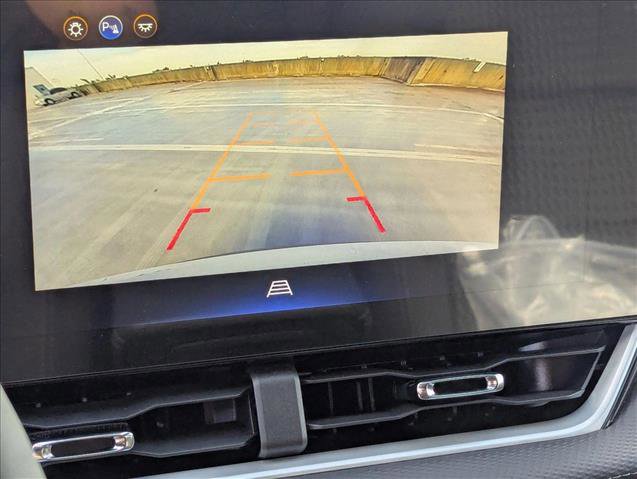 New 2026 Chevrolet Equinox LT image 12