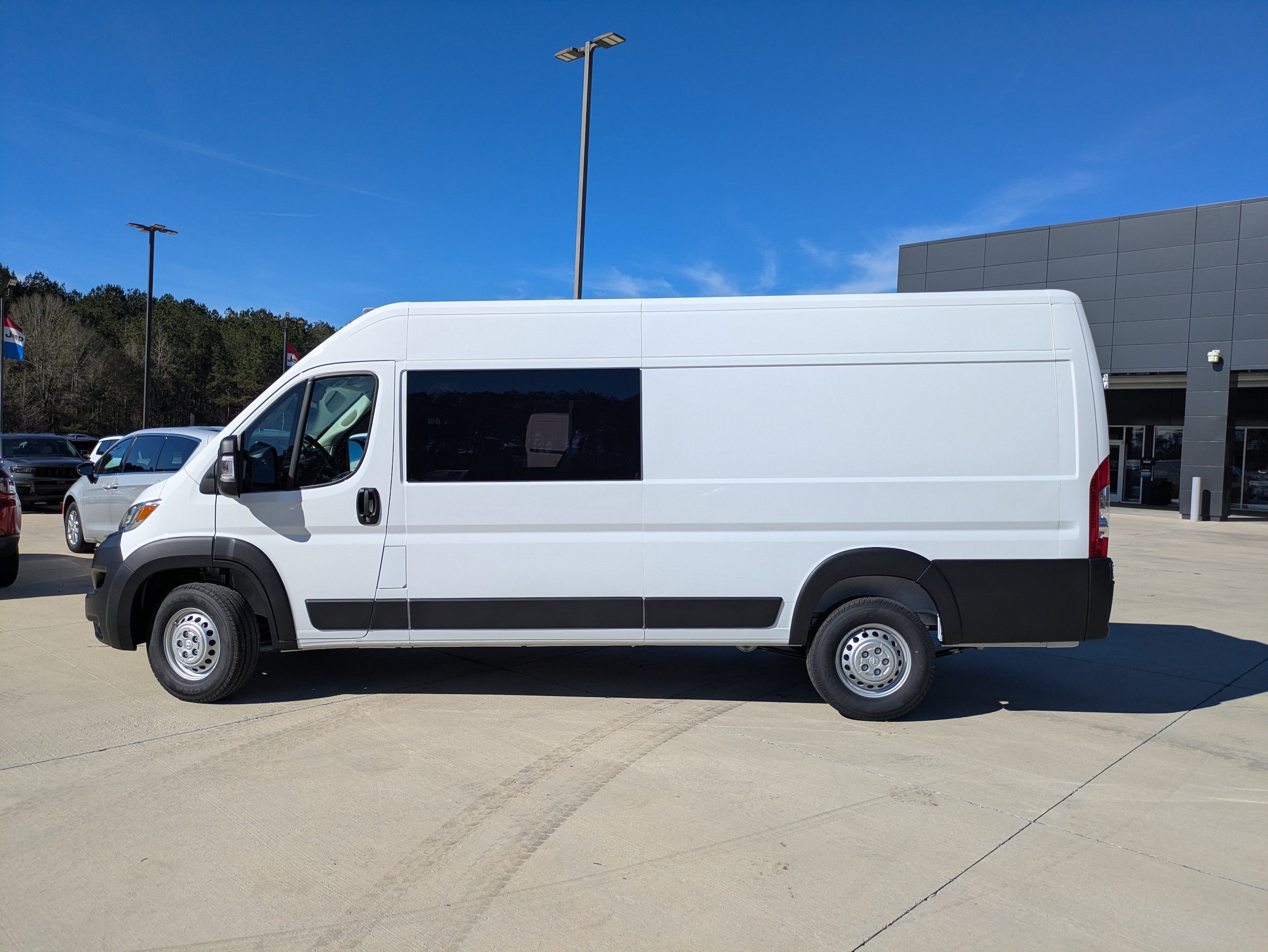 New 2026 RAM ProMaster 3500 w/ Crew Van Package FWD image 2