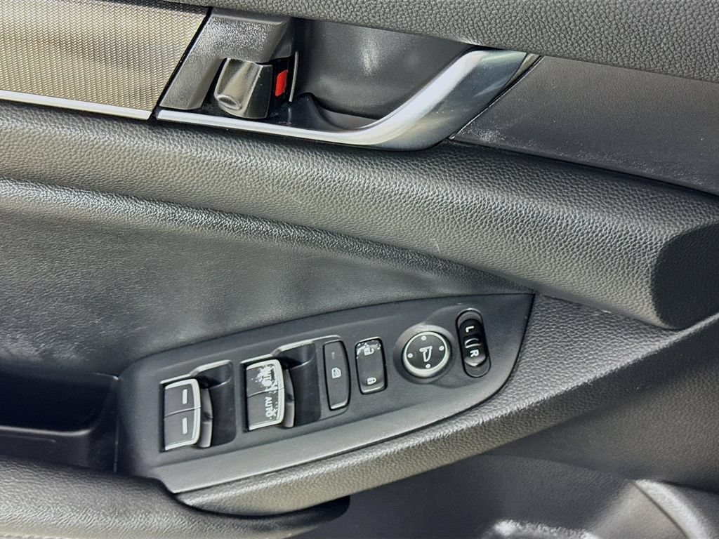 Used 2020 Honda Accord Sport image 20