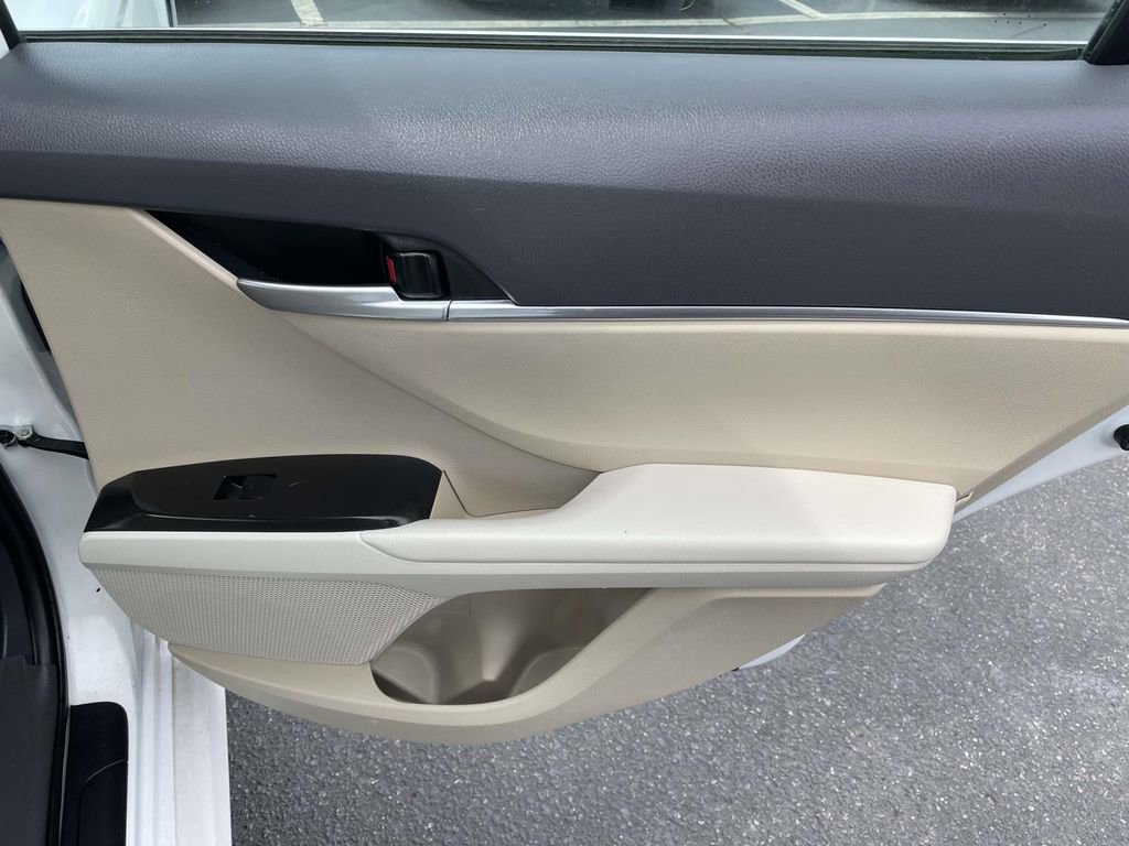 Used 2024 Toyota Camry LE image 43