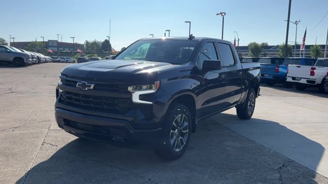 Used 2023 Chevrolet Silverado 1500 RST w/ Protection Package AWD/4WD image 5