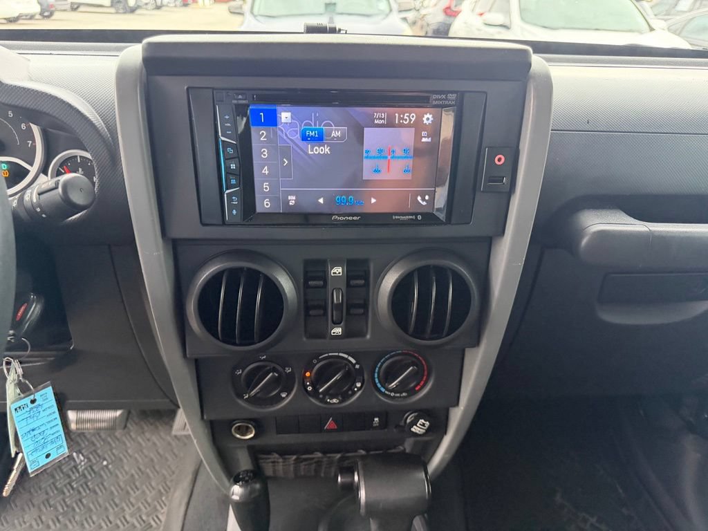 Used 2010 Jeep Wrangler Unlimited Sport AWD/4WD image 22