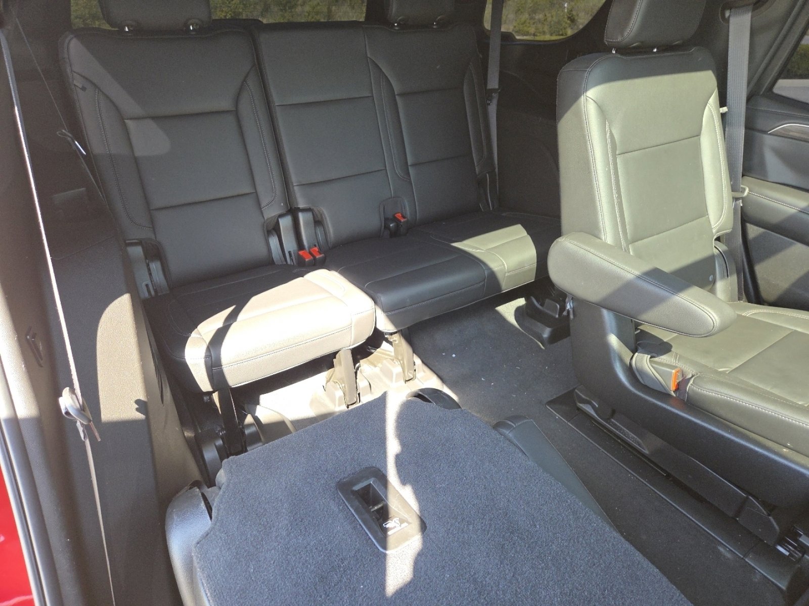 Used 2021 Chevrolet Tahoe LT w/ LT Signature Package AWD/4WD image 26