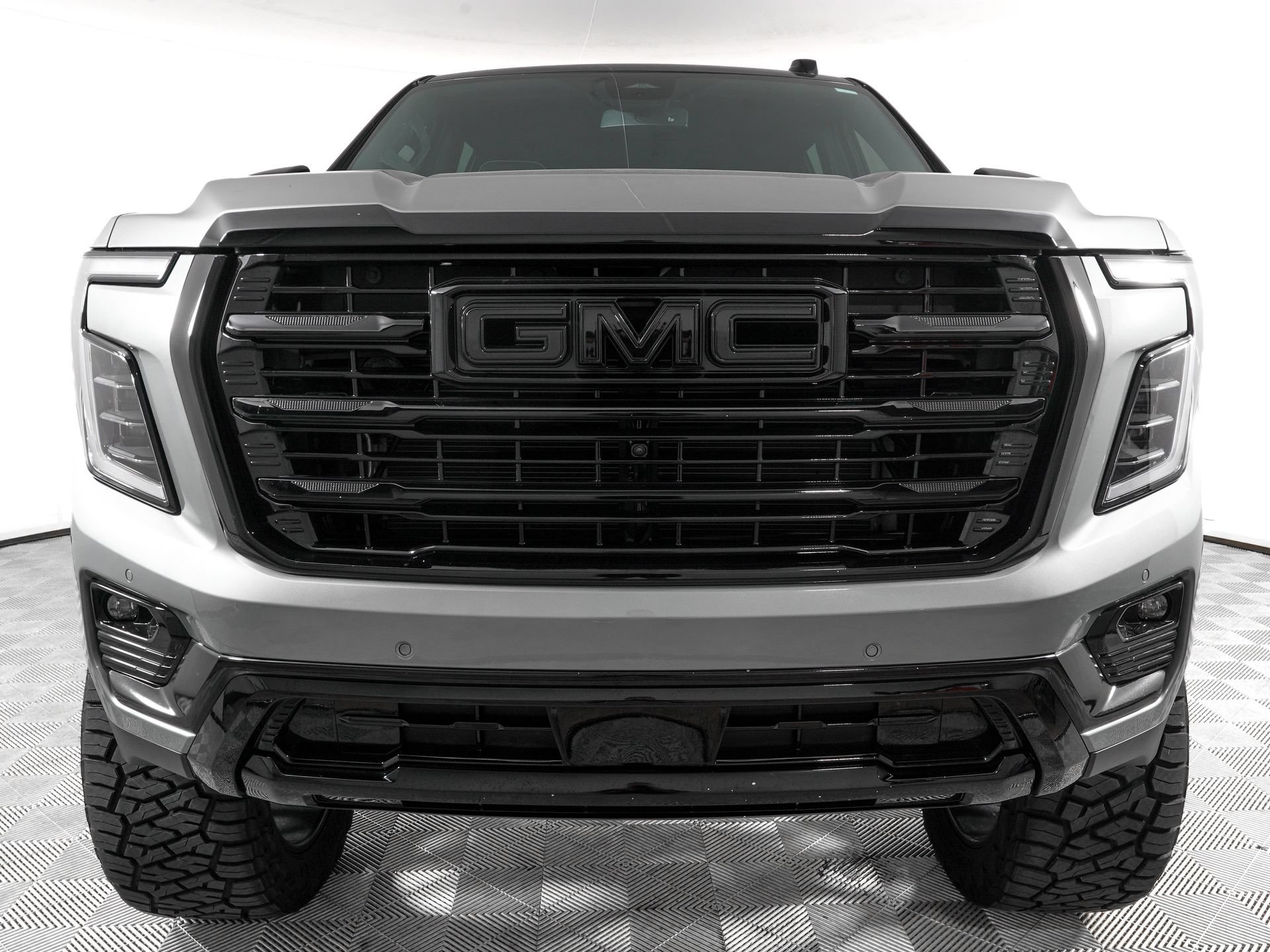 Used 2025 GMC Yukon XL Elevation w/ LPO, Floor Liner Package AWD/4WD image 3