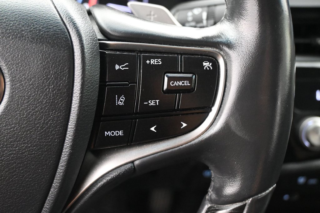 Used 2022 Lexus ES 350 w/ Premium Package FWD image 16