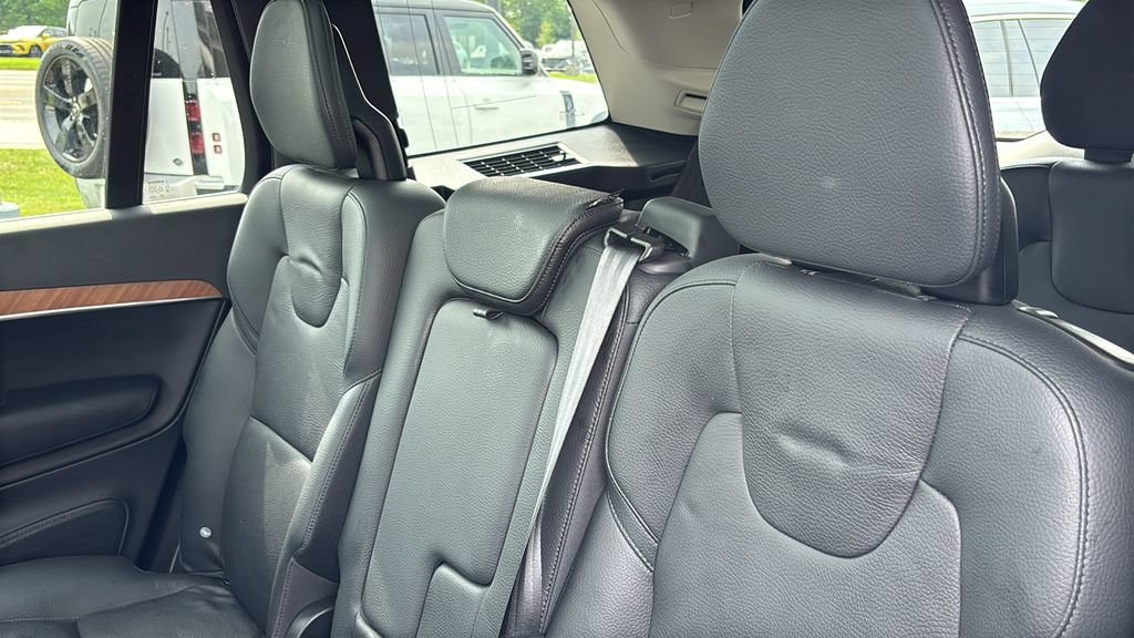 Certified 2024 Volvo XC90 B5 Plus w/ Protection Package Premier AWD/4WD image 26
