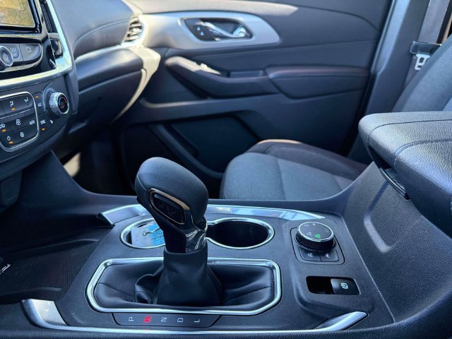 Used 2023 Chevrolet Traverse LT AWD/4WD image 30