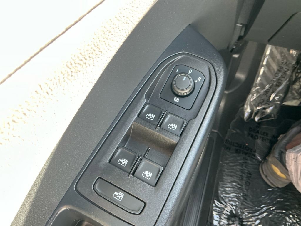 Used 2024 Volkswagen Taos SE image 22