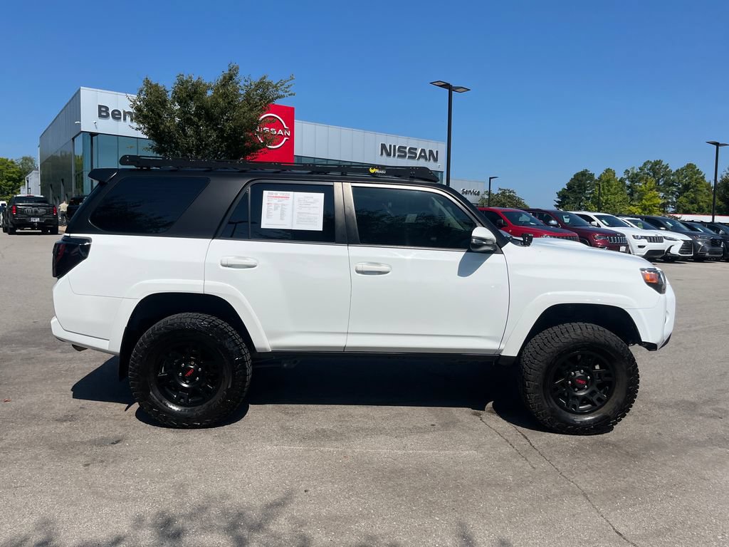 Used 2023 Toyota 4Runner TRD Off-Road Premium AWD/4WD image 9